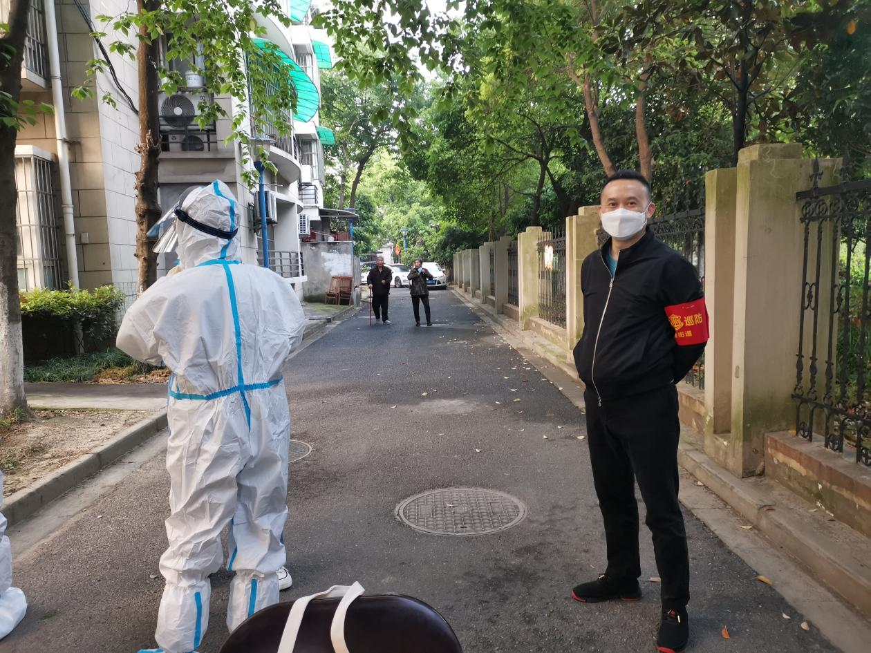浙江建華集團黨員、員工積極協助參加核酸檢測工作