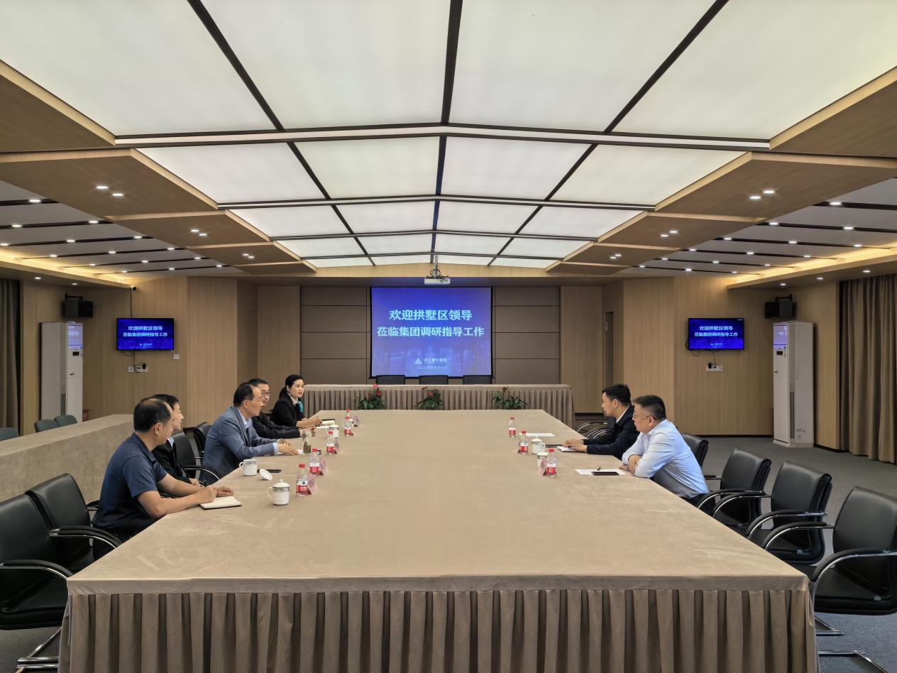 拱墅區(qū)區(qū)長敖煜新調研浙江建華集團，鼓勵龍頭企業(yè)持續(xù)發(fā)揮引領作用